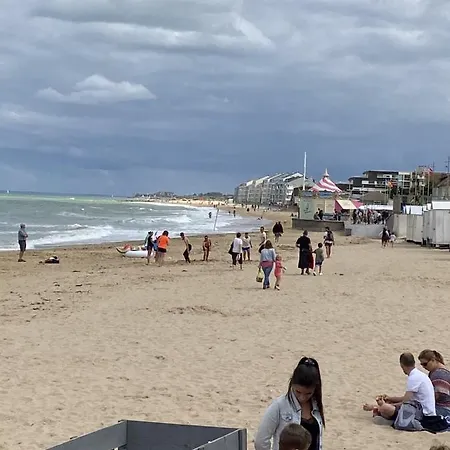 Super Cosy, Parking Prive Апартаменты Курсёль-сюр-Мер