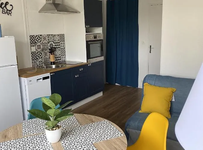 Super Cosy, Parking Prive Апартаменты *